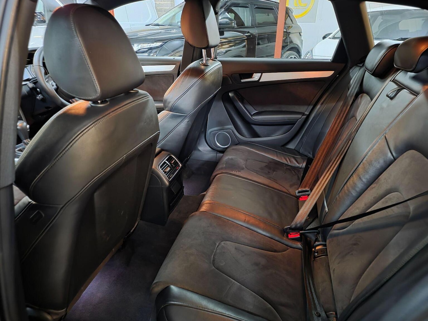 Used Audi A4 2010 for sale - 76845001: Photo 15