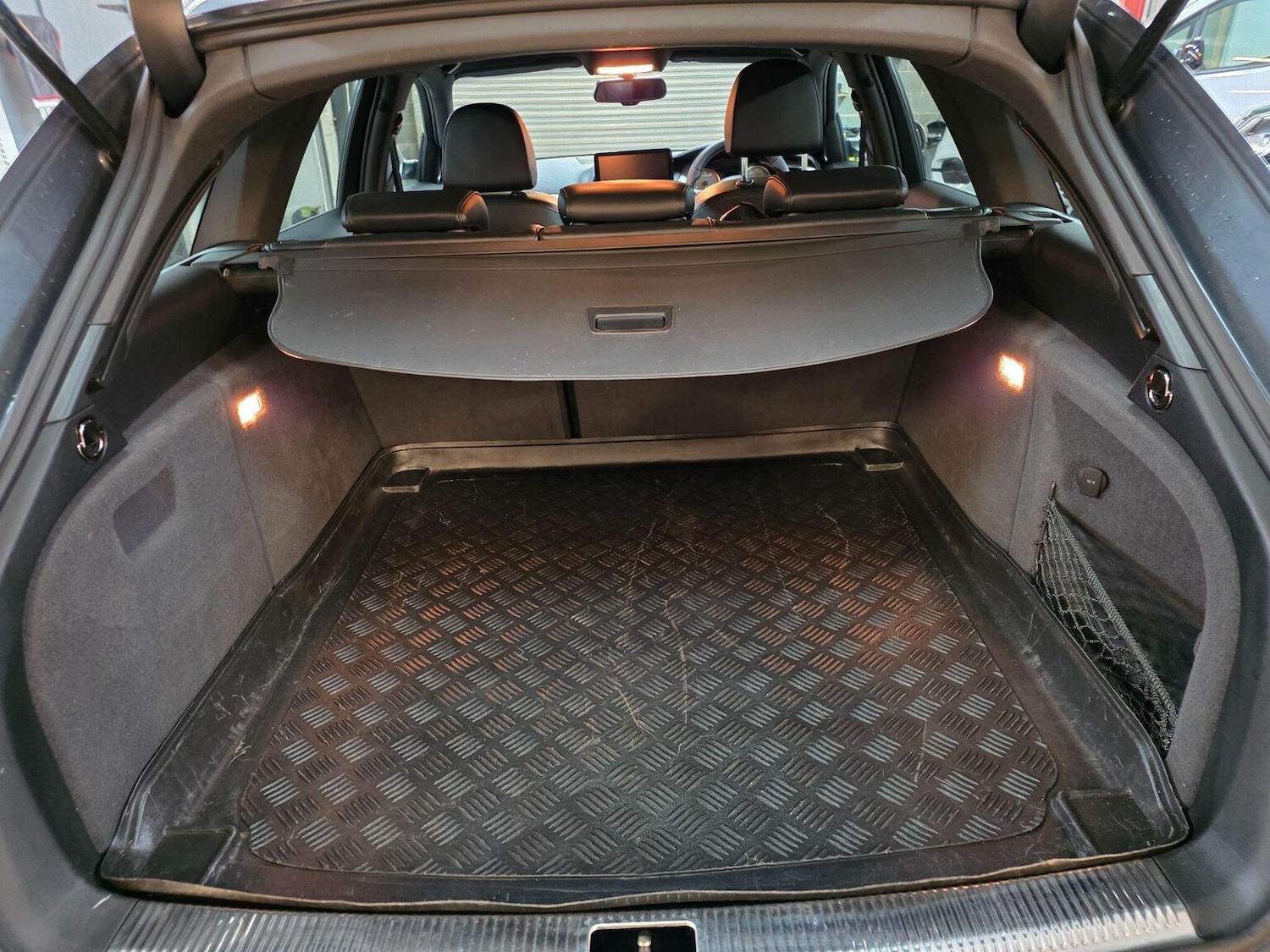 Used Audi A4 2010 for sale - 76845001: Photo 17