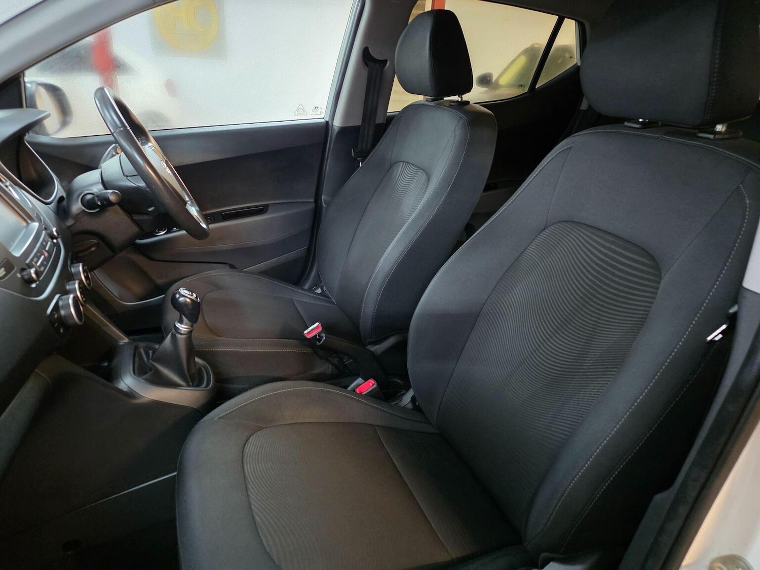 Used Hyundai i10 2019 for sale - 76748259: Photo 13