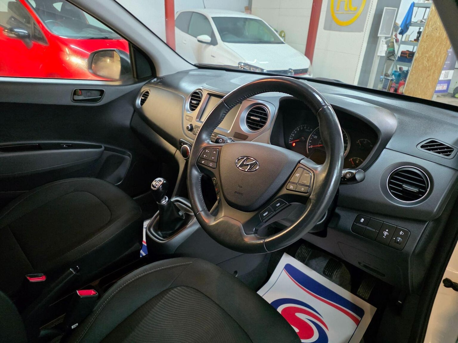 Used Hyundai i10 2019 for sale - 76748259: Photo 20