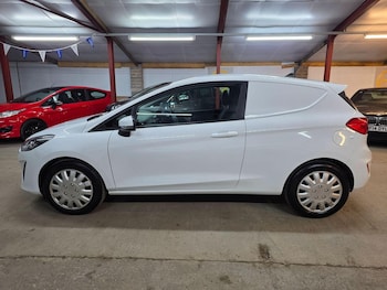 Used Ford Fiesta Van 2020 for sale - 77011749: Photo