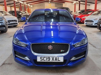 Used Jaguar XE 2019 for sale - 77557360: Photo