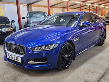 Used Jaguar XE 2019 for sale - 77557360: Photo
