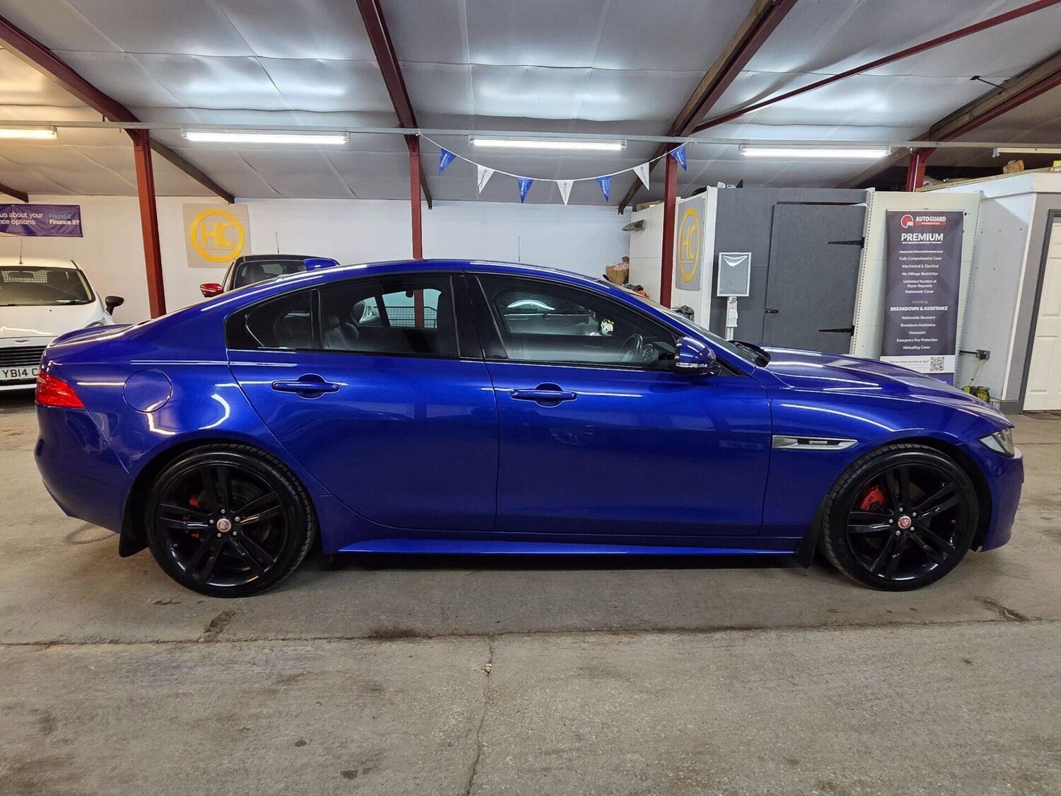 Used Jaguar XE 2019 for sale - 77557360: Photo 8