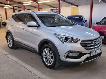 Used Hyundai Santa Fe 2016 for sale - 79661573: Photo