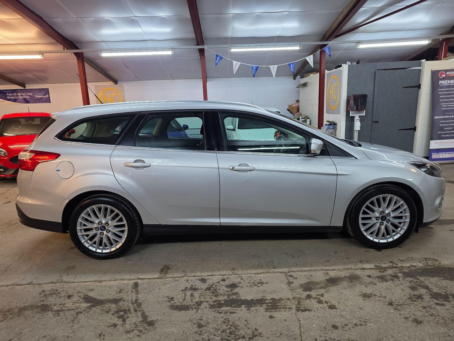 Used Ford Focus 2013 for sale - 77152768: Photo 8
