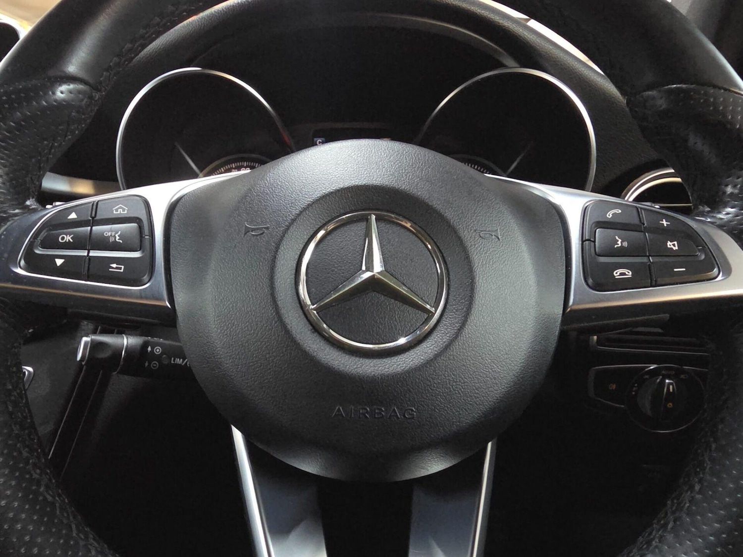 Used Mercedes-Benz GLC 2018 for sale - 77104404: Photo 28