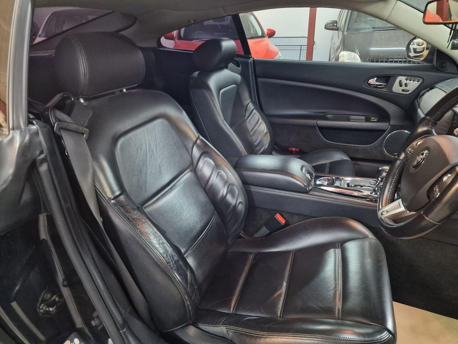 Used Jaguar XKR 2008 for sale - 77104407: Photo 17