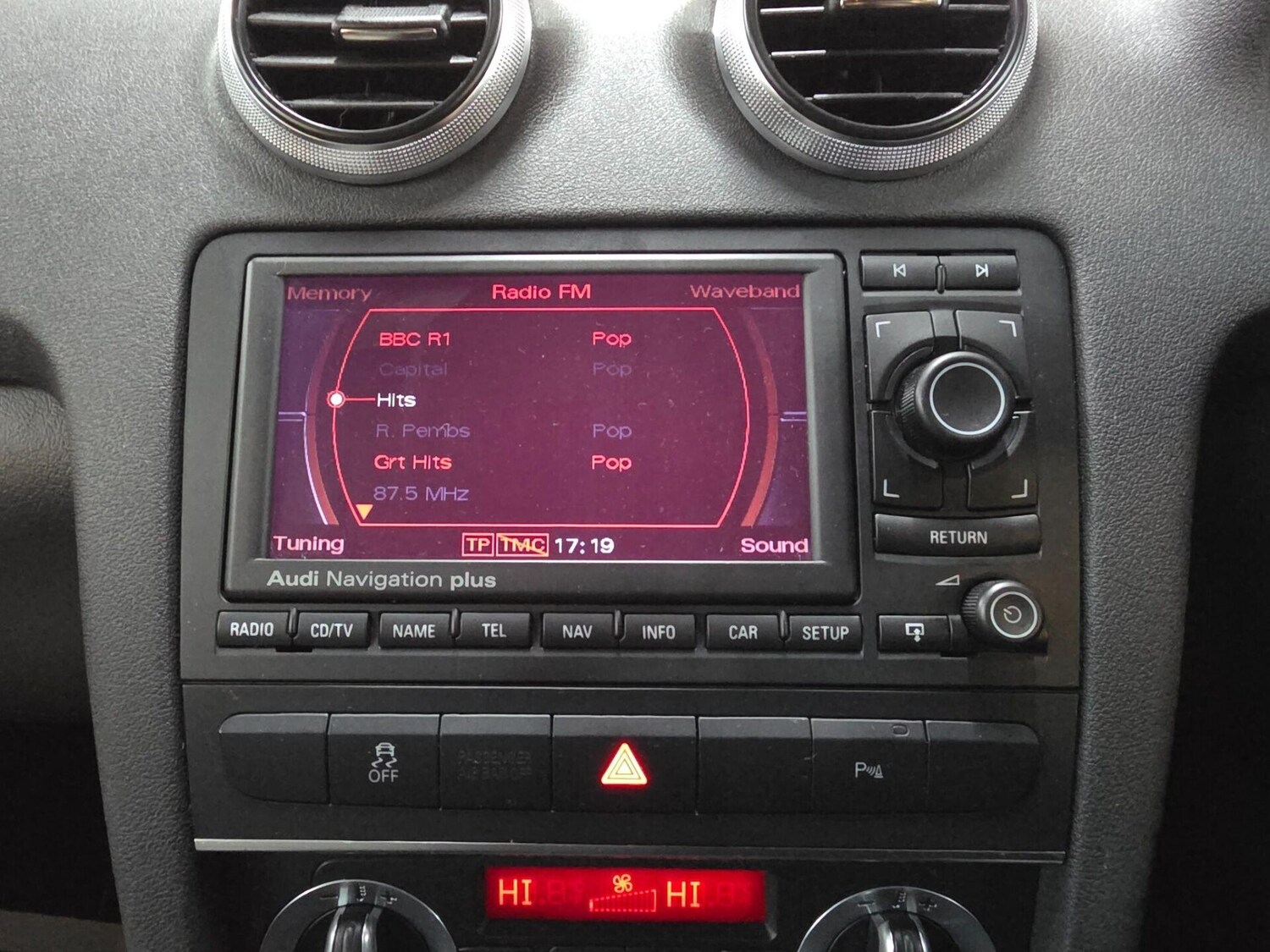 Used Audi A3 2010 for sale - 77557367: Photo 23