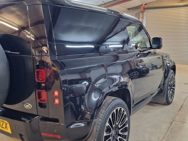 Used Land Rover Defender 90 2021 for sale - 76156745: Photo 10