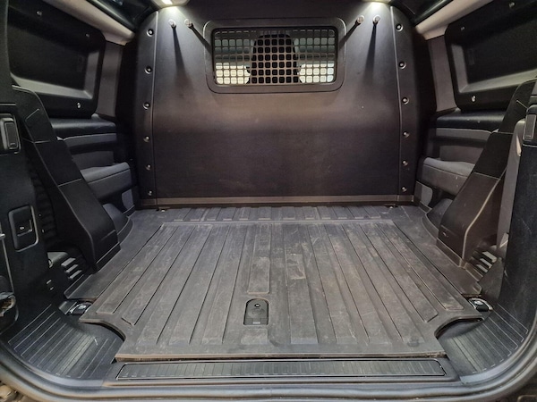 Used Land Rover Defender 90 2021 for sale - 76156745: Photo 15