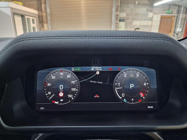 Used Land Rover Defender 90 2021 for sale - 76156745: Photo 24