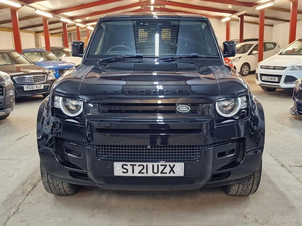Used Land Rover Defender 90 2021 for sale - 76156745: Photo 2