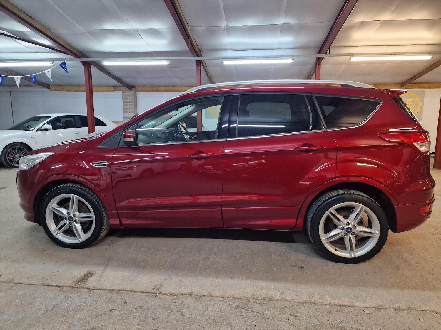 Used Ford Kuga 2016 for sale - 76397046: Photo 4