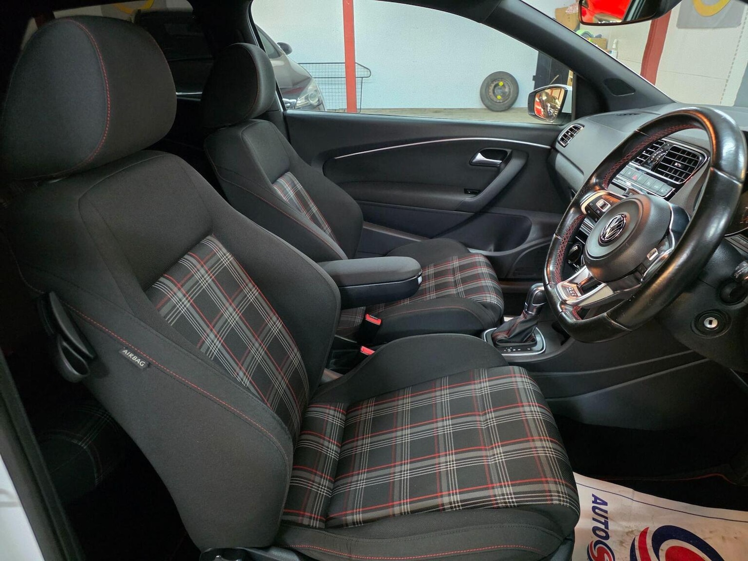 Used Volkswagen Polo 2016 for sale - 76565176: Photo 17