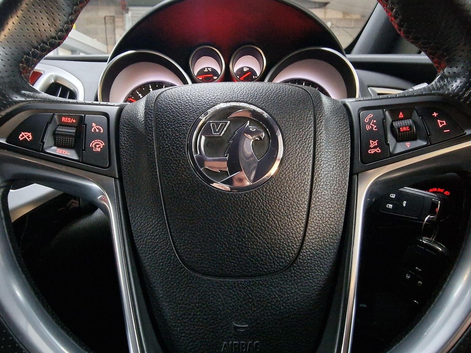 Used Vauxhall Astra GTC 2015 for sale - 76391472: Photo 23