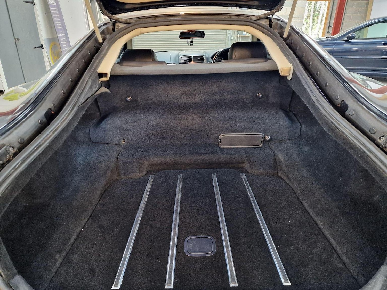 Used Jaguar XKR 2008 for sale - 76794407: Photo 15