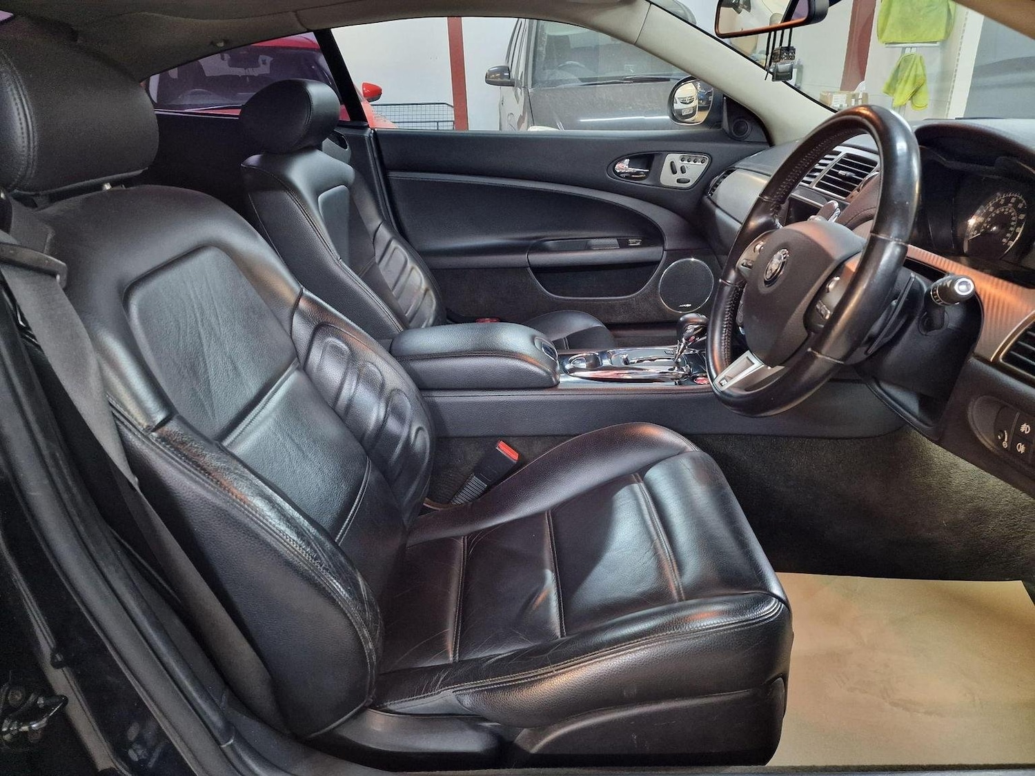 Used Jaguar XKR 2008 for sale - 76794407: Photo 16