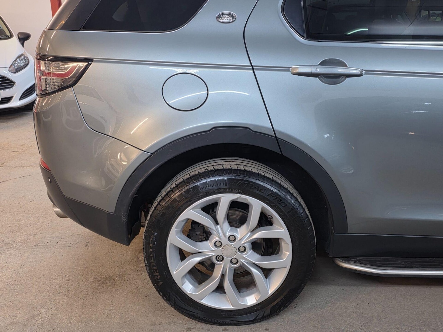 Used Land Rover Discovery Sport 2015 for sale - 77557374: Photo 10