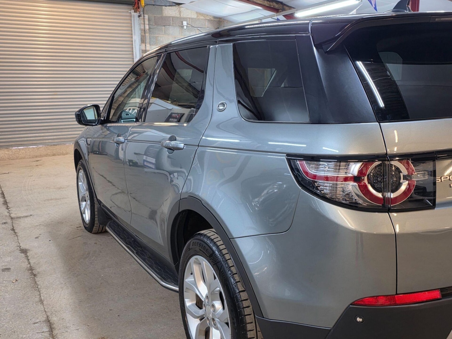 Used Land Rover Discovery Sport 2015 for sale - 77557374: Photo 12