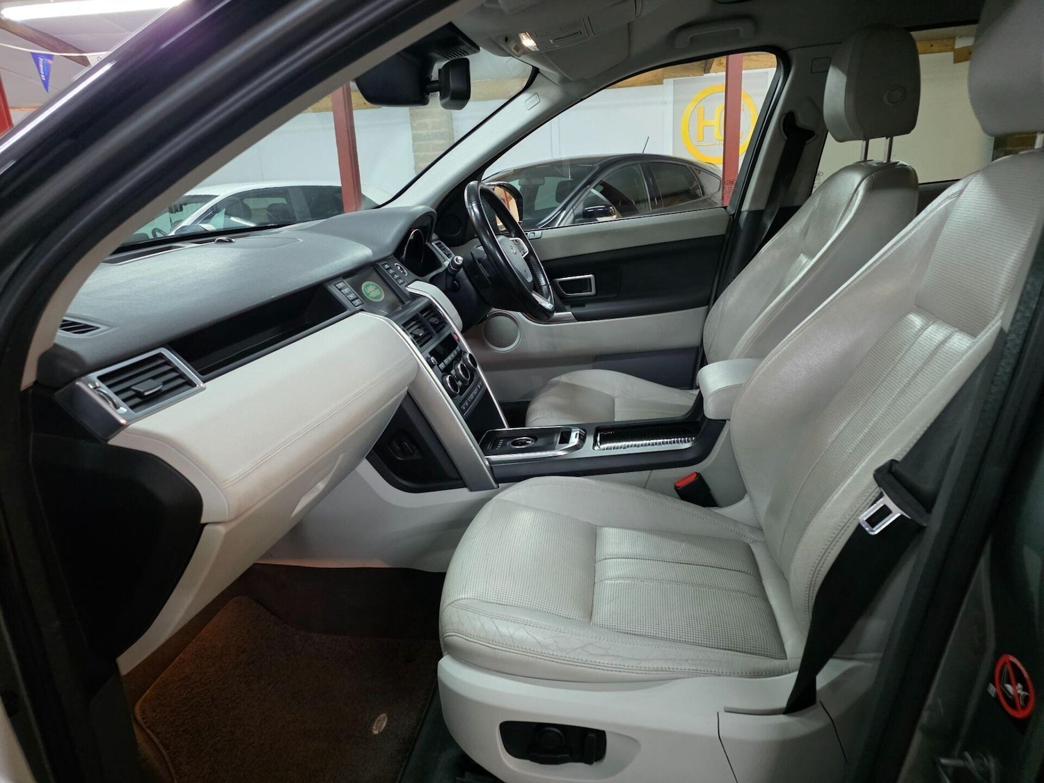 Used Land Rover Discovery Sport 2015 for sale - 77557374: Photo 13