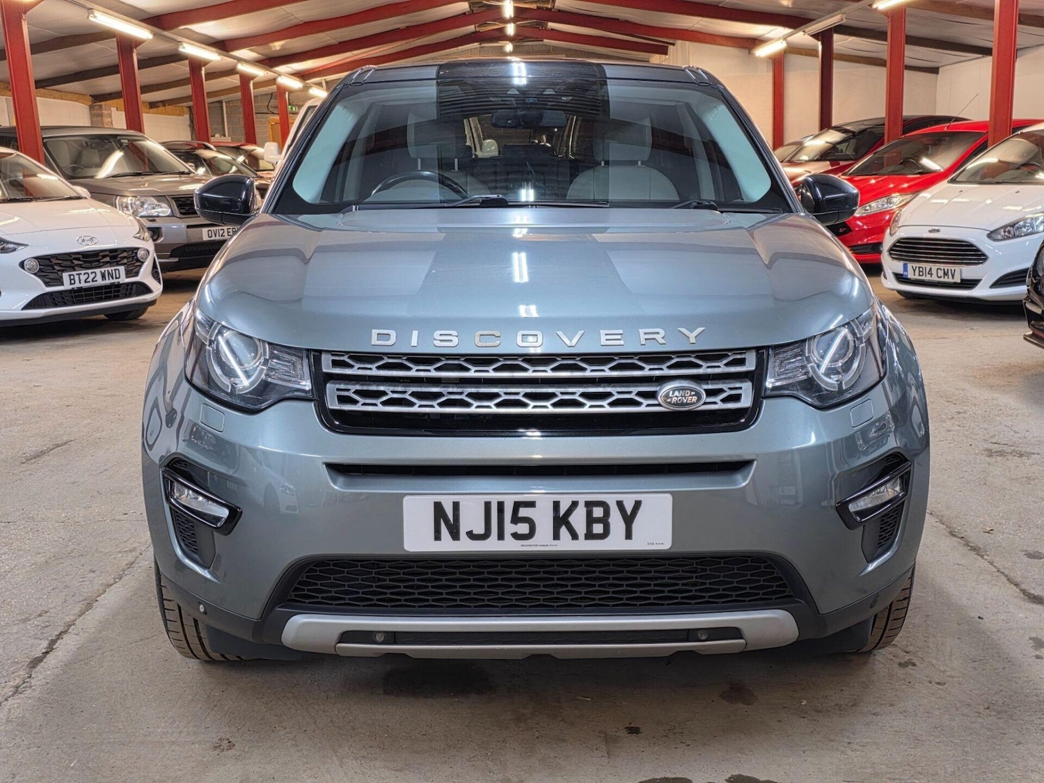 Used Land Rover Discovery Sport 2015 for sale - 77557374: Photo 2
