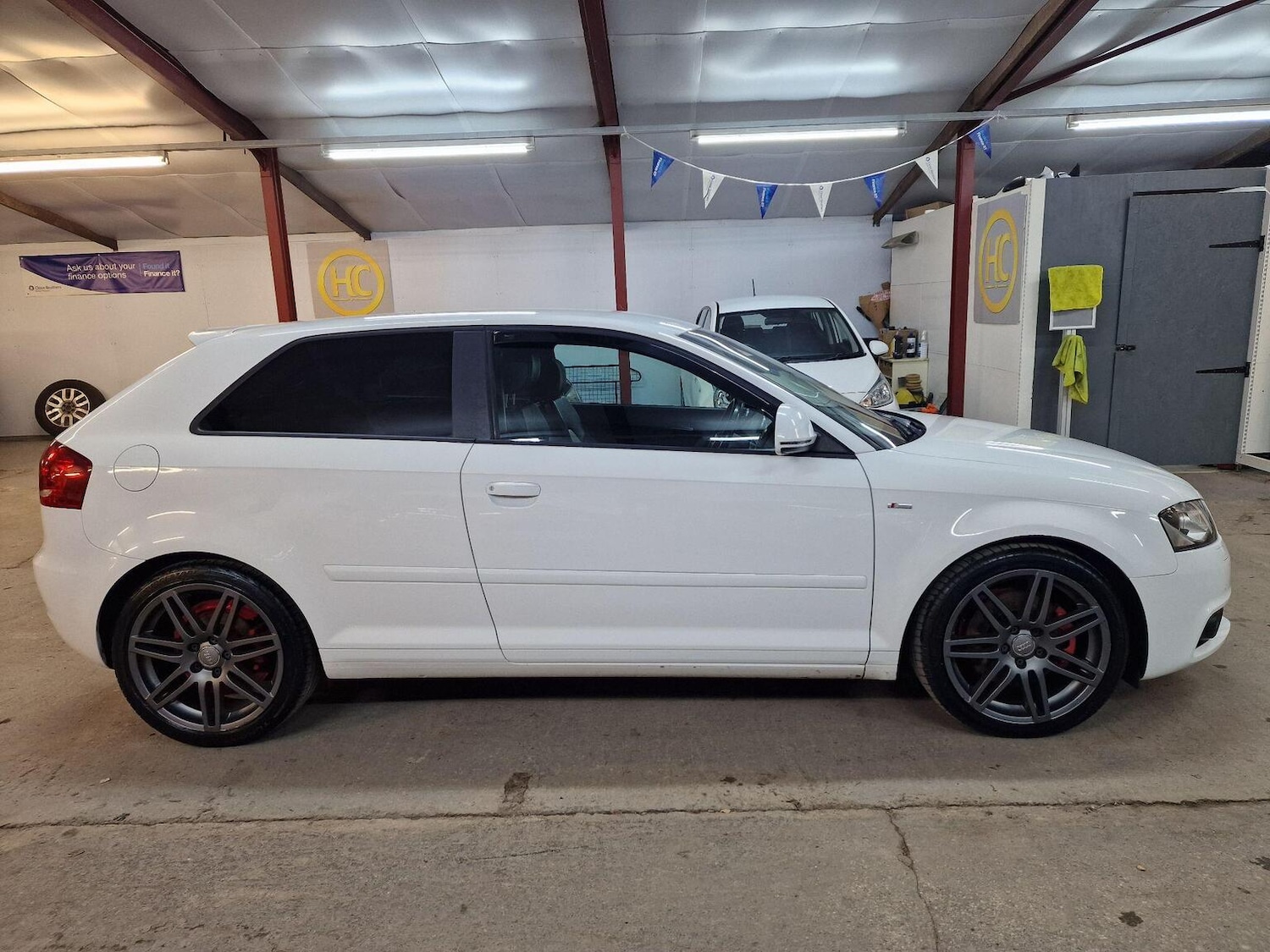 Used Audi A3 2010 for sale - 76378992: Photo 8