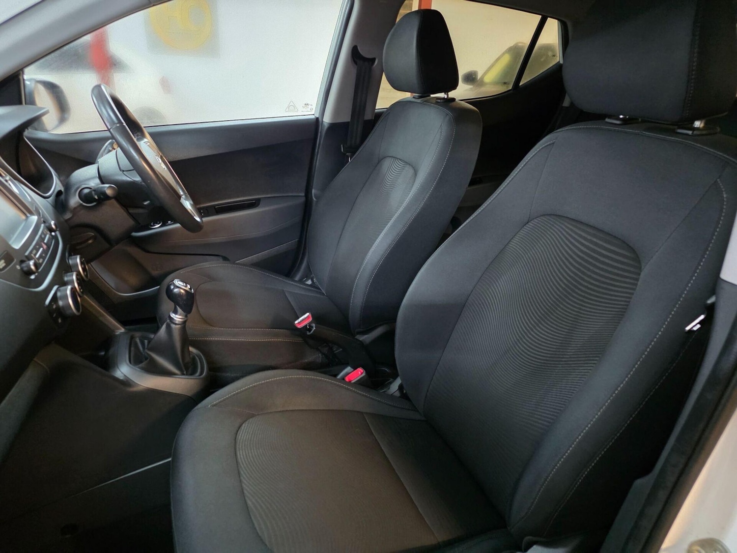 Used Hyundai i10 2019 for sale - 77104408: Photo 13