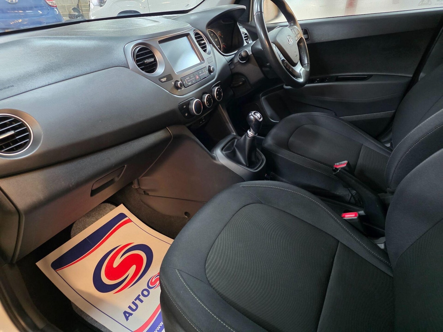 Used Hyundai i10 2019 for sale - 77104408: Photo 14