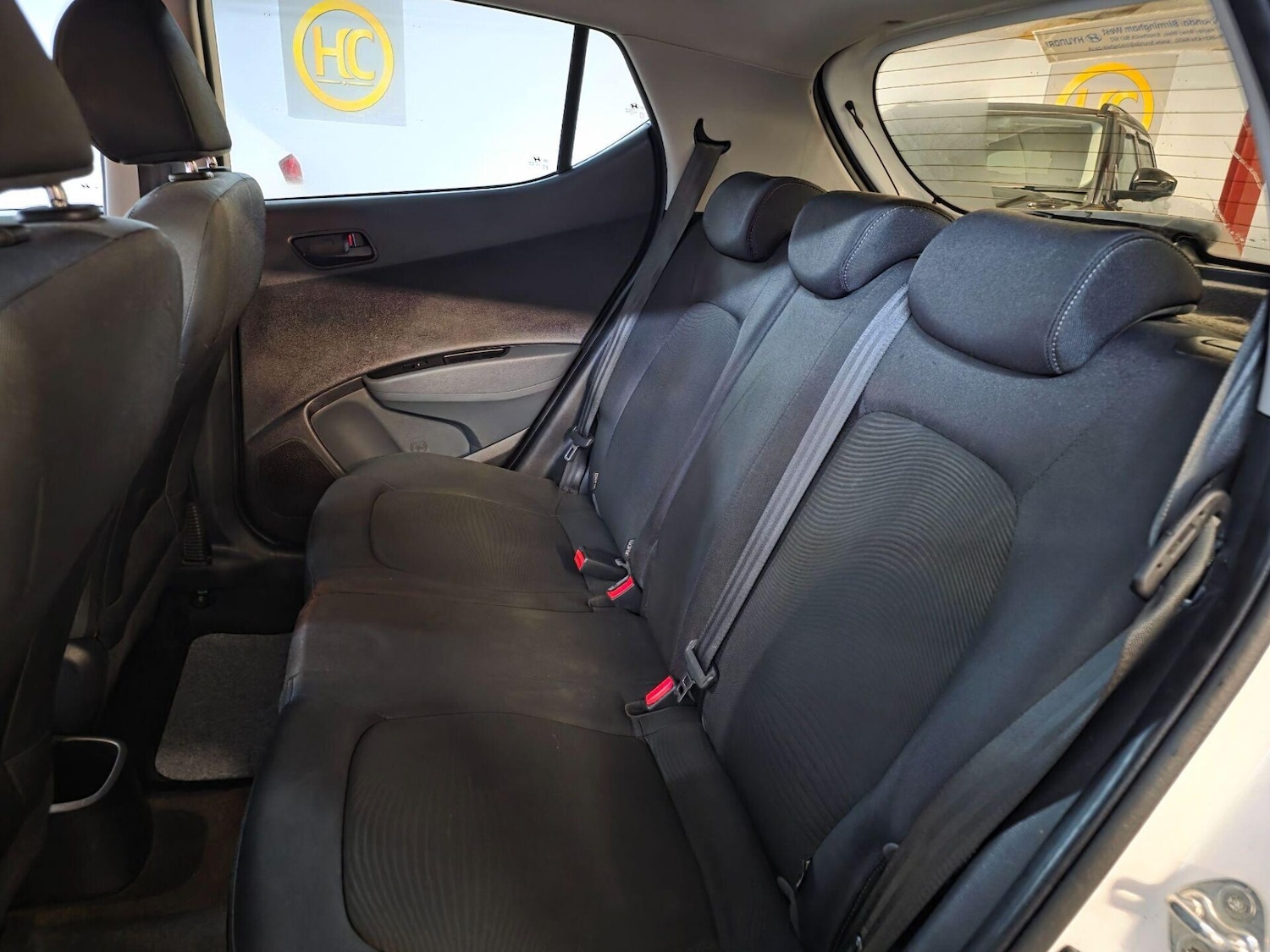 Used Hyundai i10 2019 for sale - 77104408: Photo 16