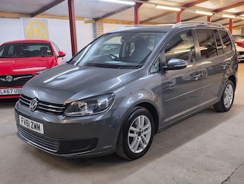 Used Volkswagen Touran 2011 for sale - 78967855: Photo