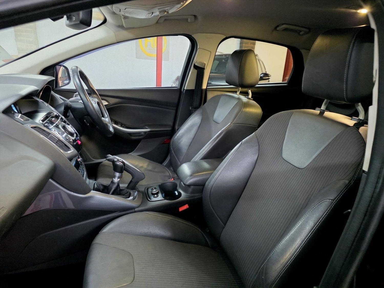 Used Ford Focus 2011 for sale - 77282600: Photo 13