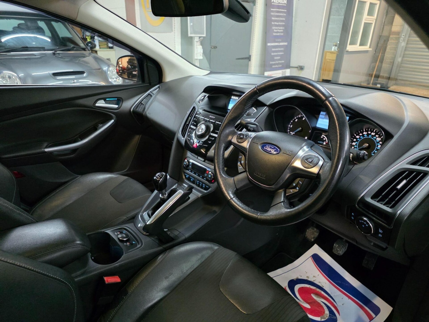 Used Ford Focus 2011 for sale - 77282600: Photo 20