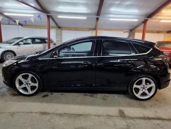 Used Ford Focus 2011 for sale - 77282600: Photo