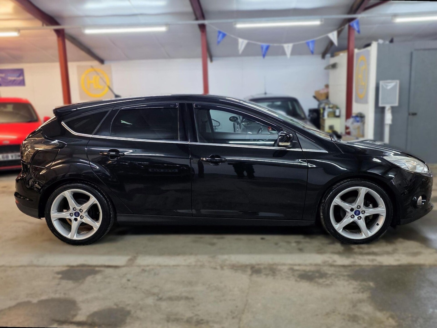Used Ford Focus 2011 for sale - 77282600: Photo 8