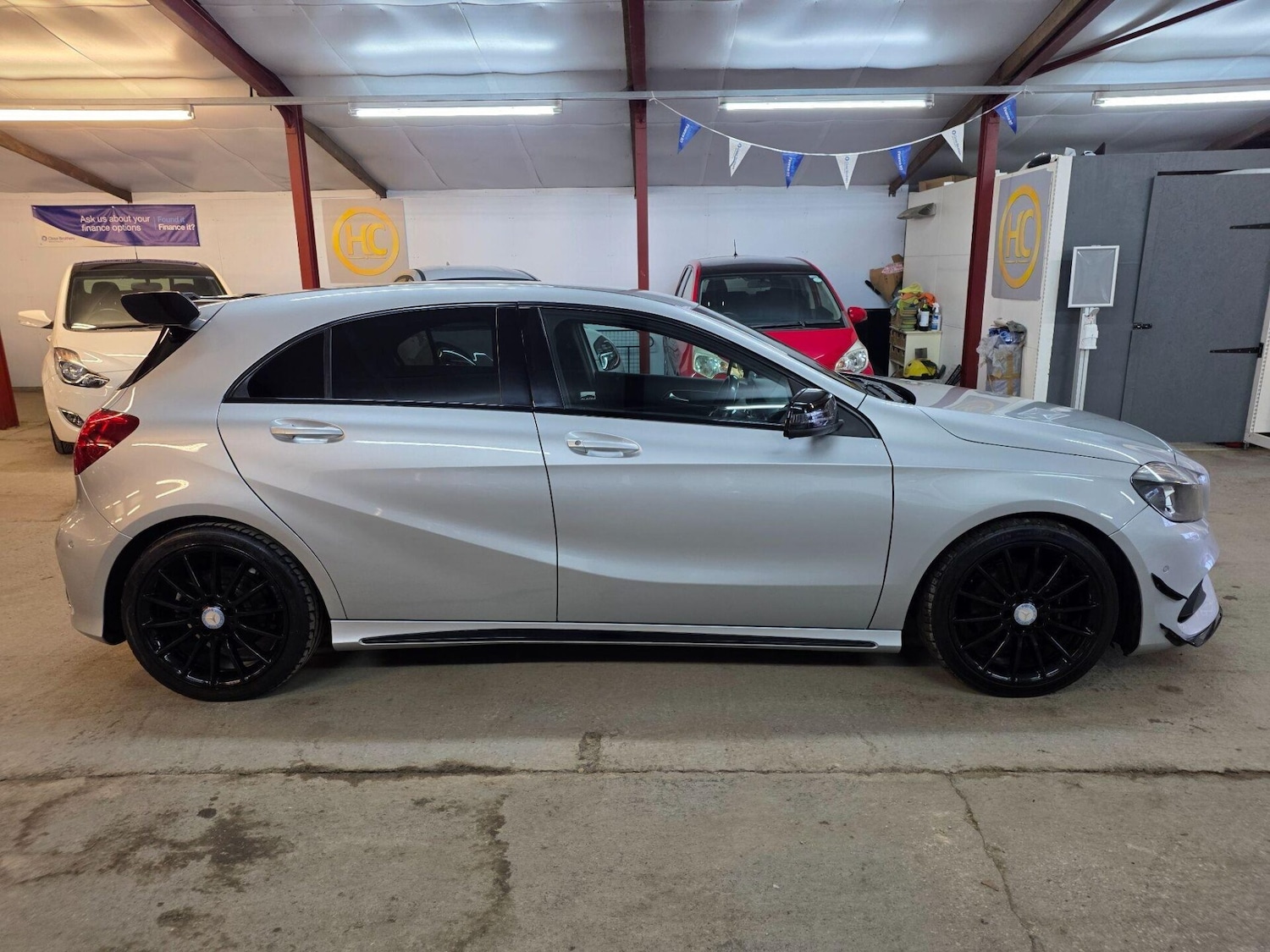 Used Mercedes-Benz A-Class 2016 for sale - 77774553: Photo 8