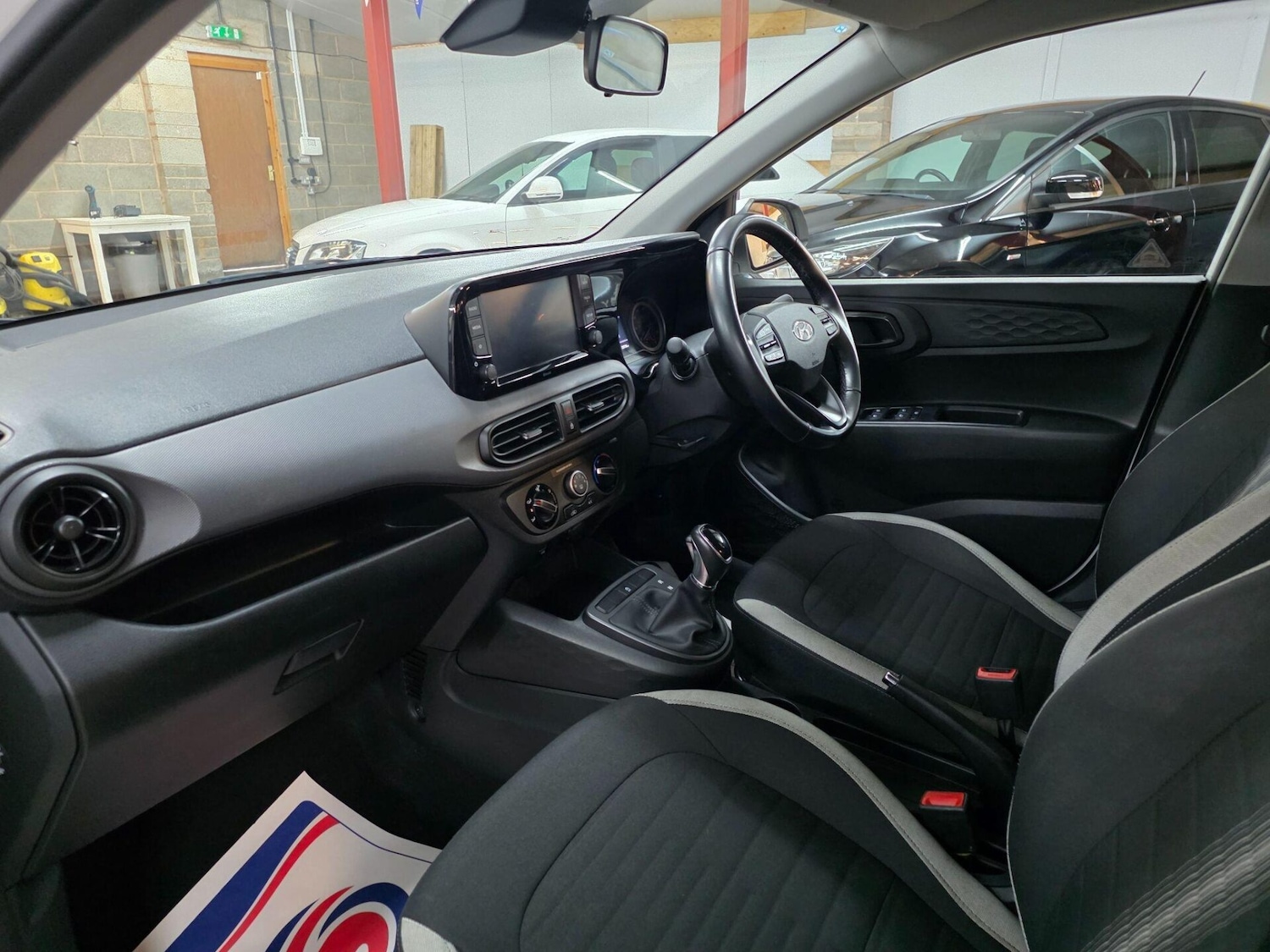 Used Hyundai i10 2022 for sale - 77557375: Photo 15