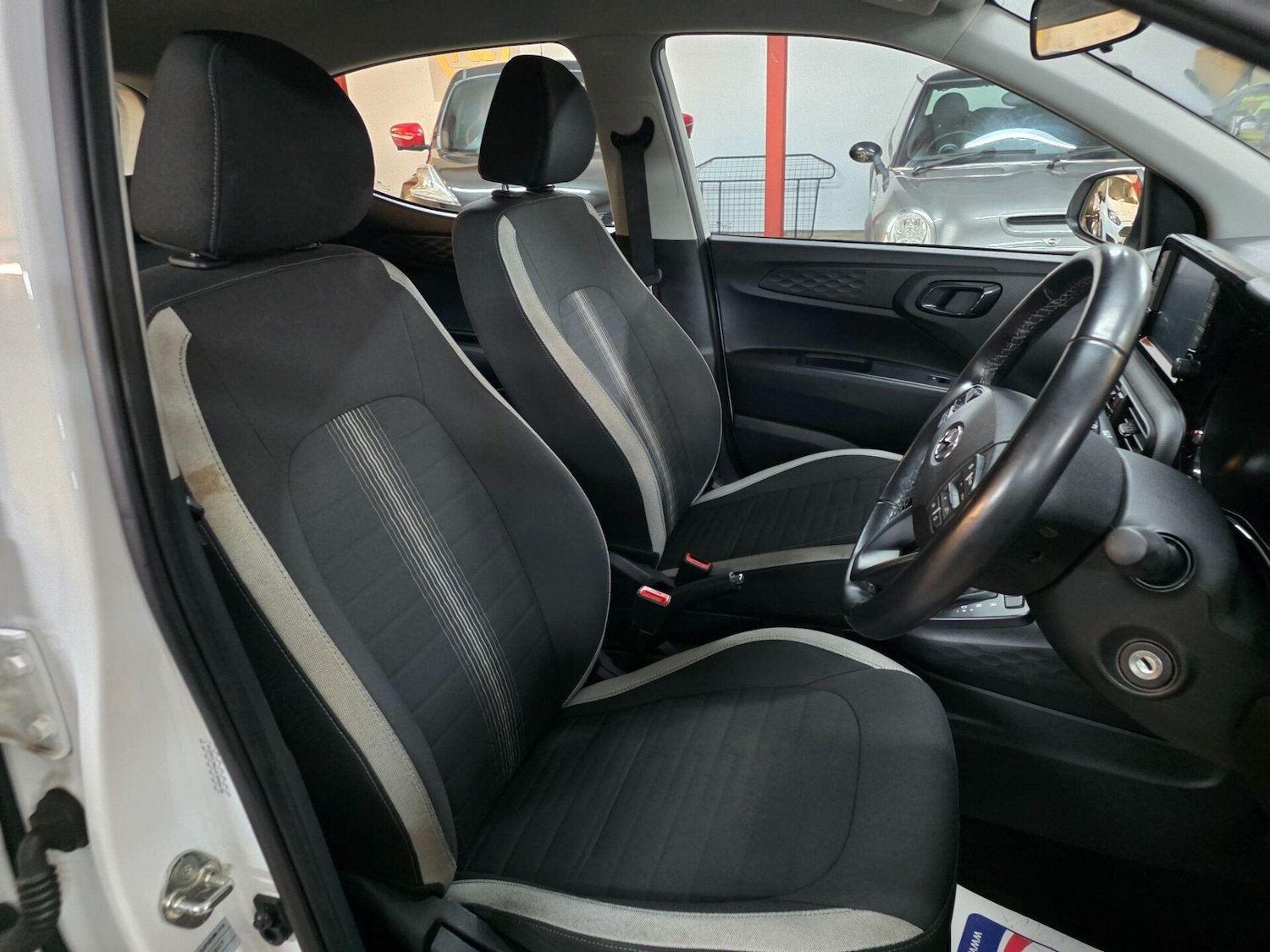 Used Hyundai i10 2022 for sale - 77557375: Photo 21