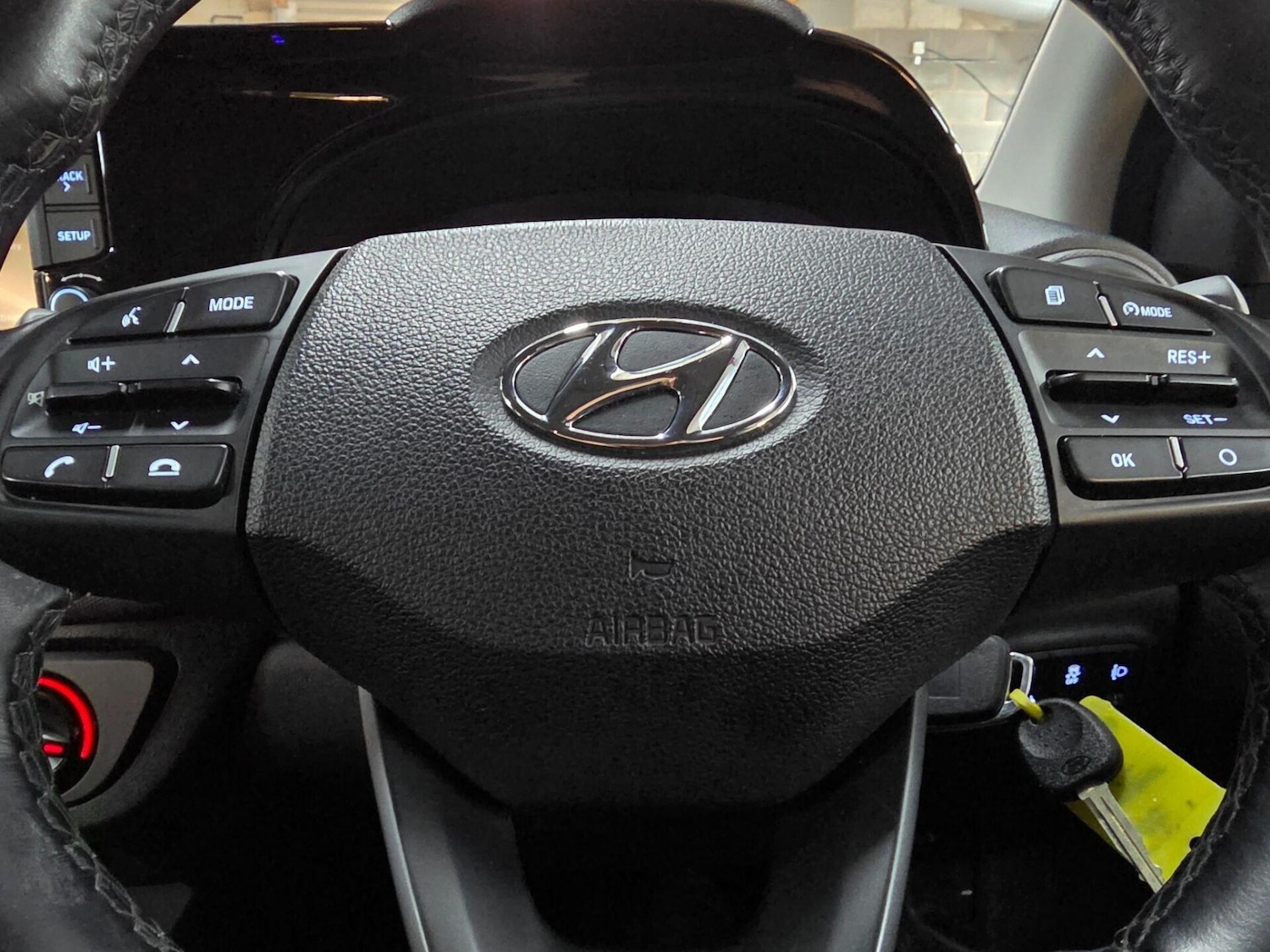 Used Hyundai i10 2022 for sale - 77557375: Photo 27