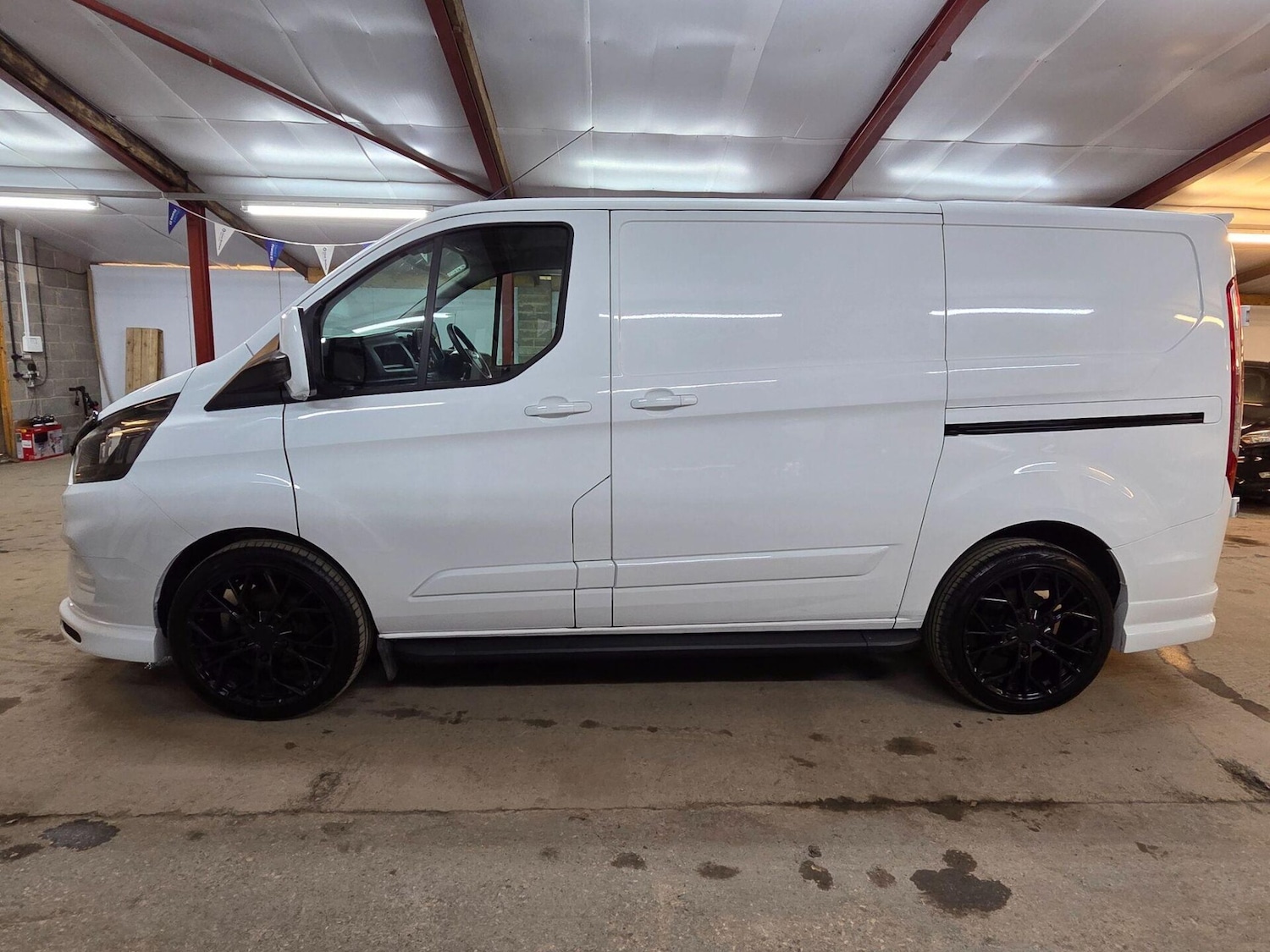 Used Ford Transit Custom 2020 for sale - 77901073: Photo 4
