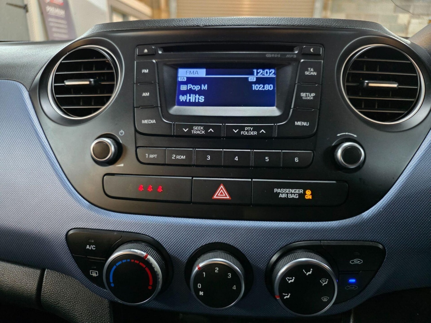 Used Hyundai i10 2015 for sale - 77104406: Photo 22