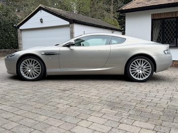 Used Aston Martin DB9 2010 for sale - 78267420: Photo