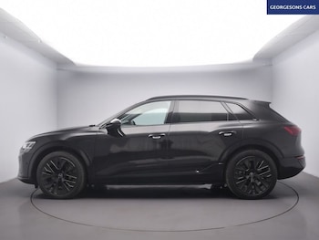 Used Audi Q8 e-tron 2023 for sale - 75727018: Photo