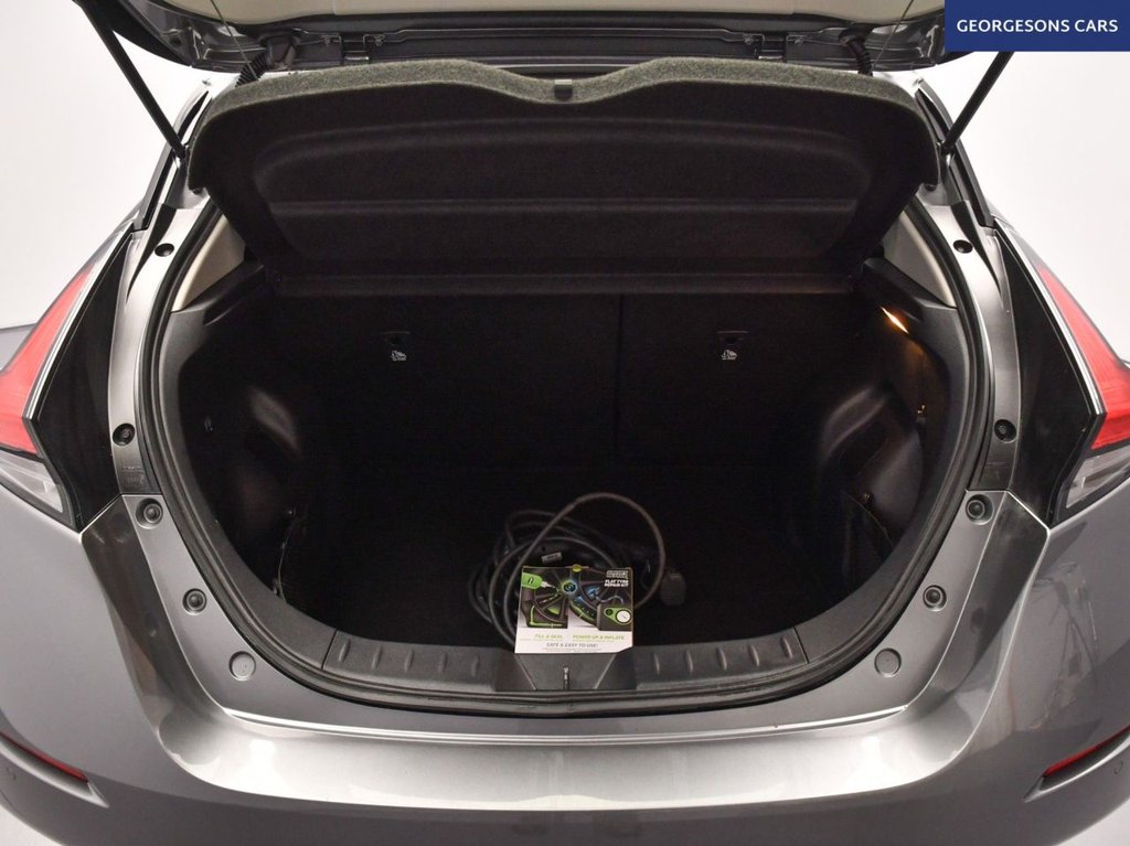 Used Nissan Leaf 2022 for sale - 77792136: Photo 9