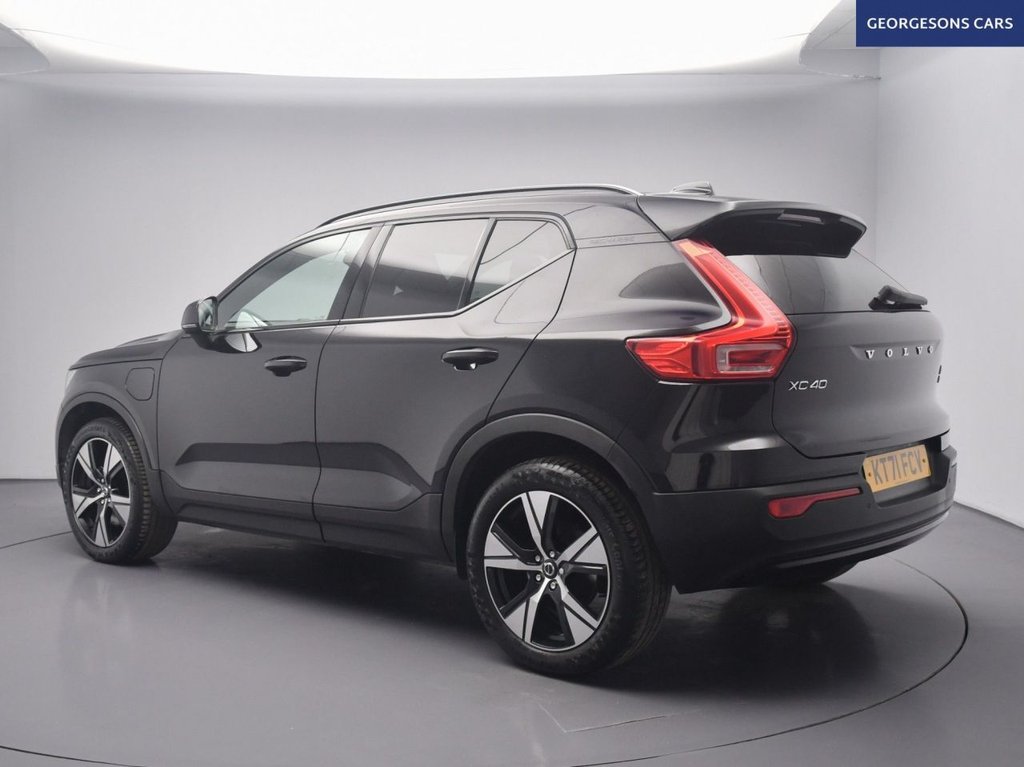 Used Volvo XC40 2021 for sale - 77451607: Photo 2