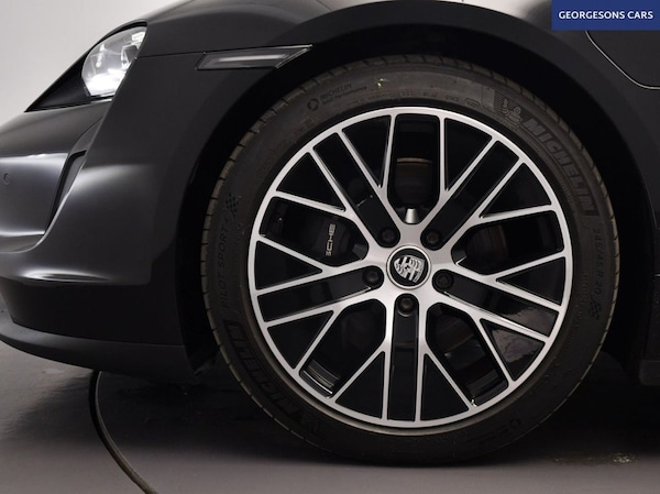 Used Porsche Taycan 2021 for sale - 76009781: Photo 10
