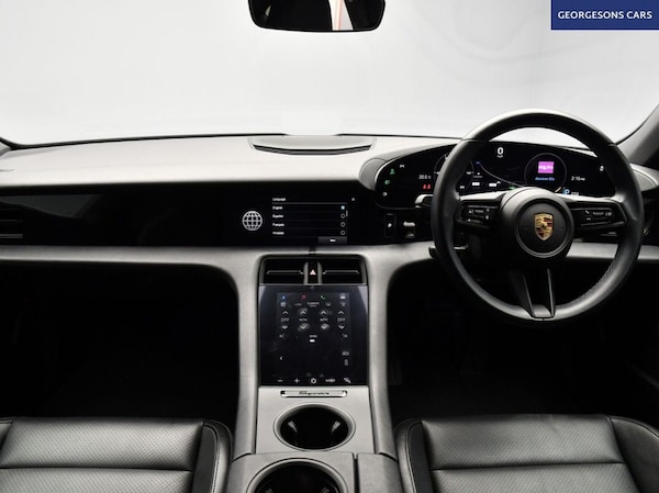 Used Porsche Taycan 2021 for sale - 76009781: Photo 13