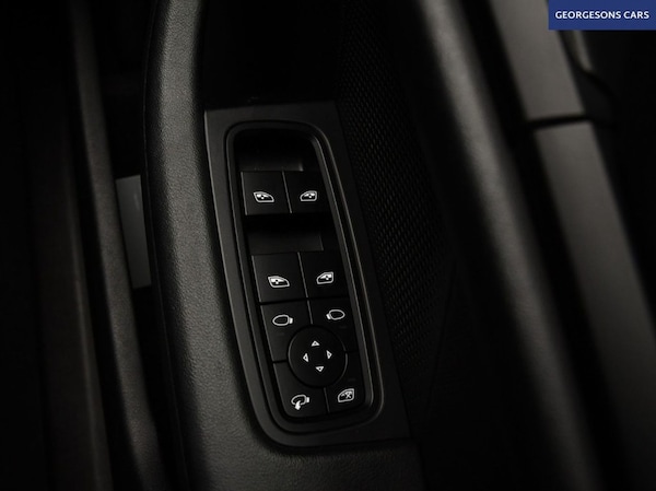 Used Porsche Taycan 2021 for sale - 76009781: Photo 37