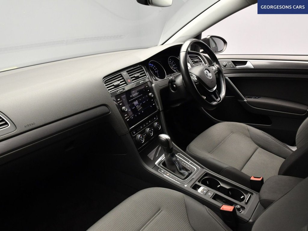 Used Volkswagen Golf 2020 for sale - 77212051: Photo 10