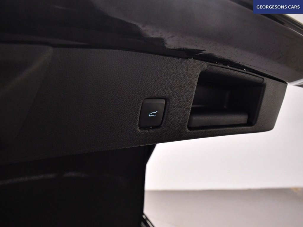 Used Ford Kuga 2022 for sale - 76202535: Photo 10